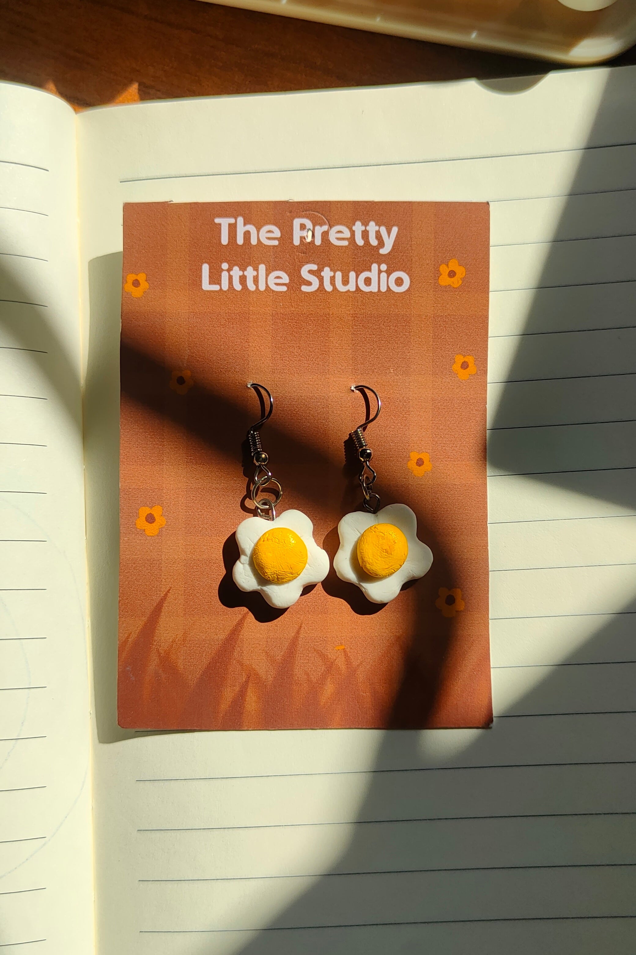 Egg earrings